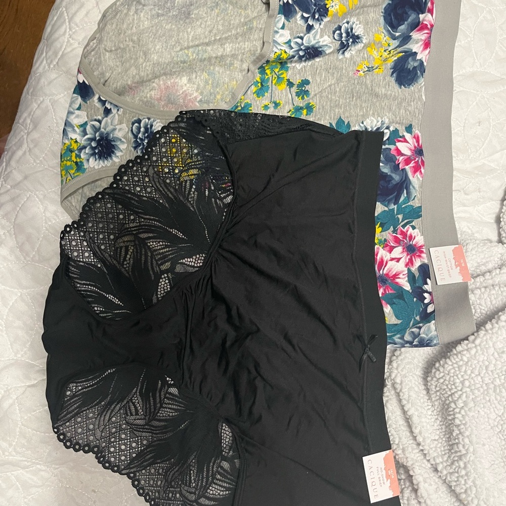 Lot of 2 cacique full brief panties Floral and Lace Panty Set 14/16